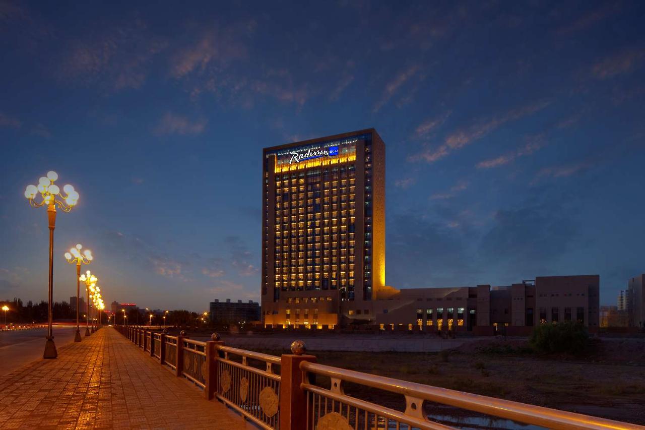 Radisson Blu Hotel Кашгар Экстерьер фото