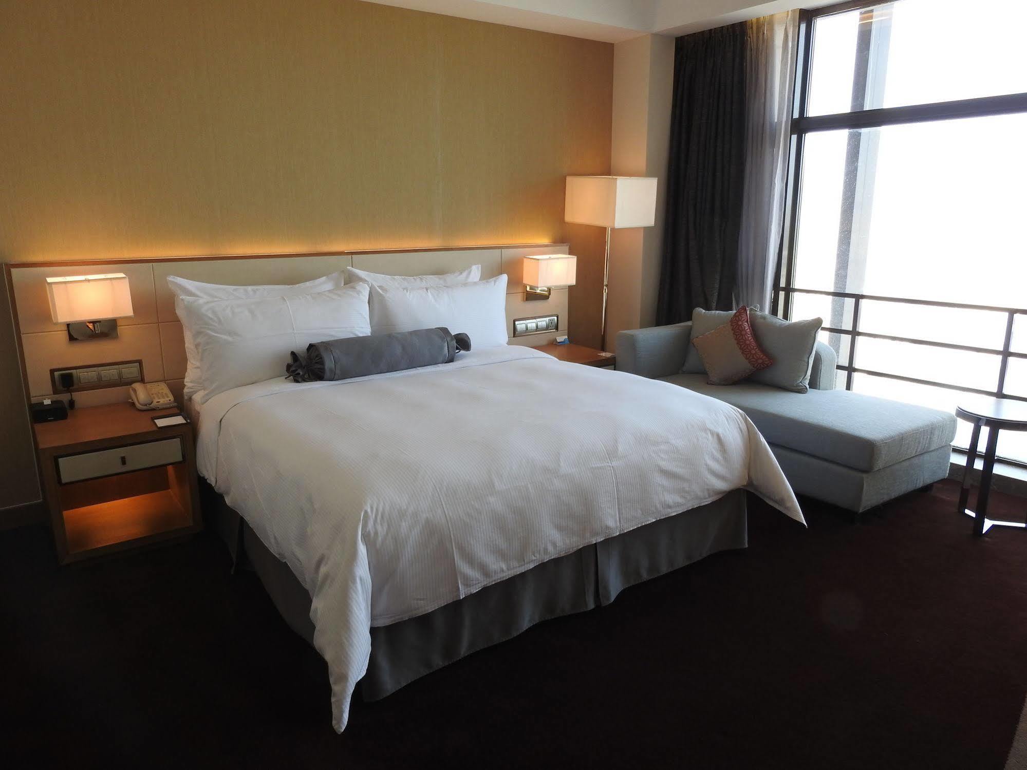 Radisson Blu Hotel Кашгар Экстерьер фото